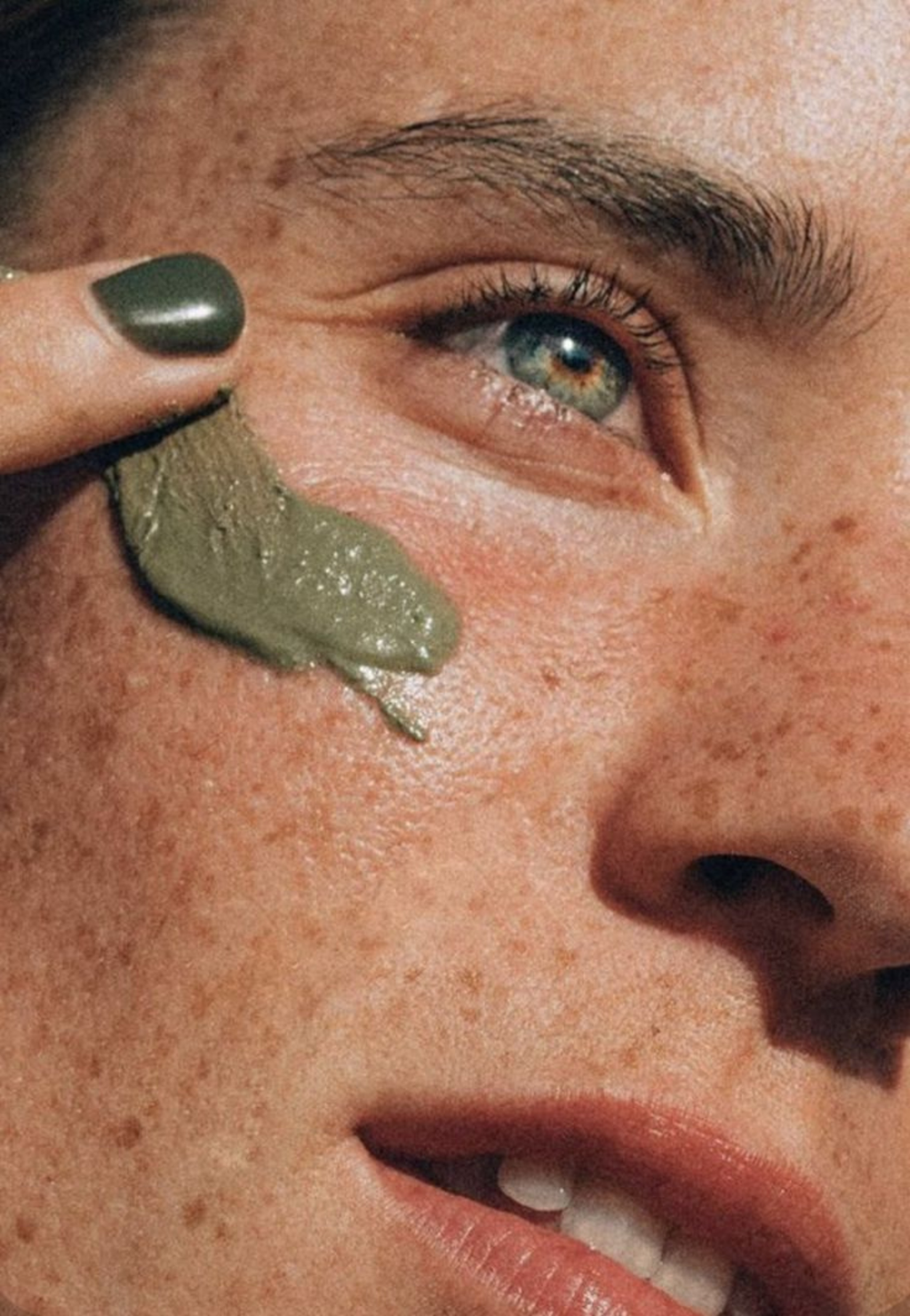 turmeric + mānuka honey detox mask